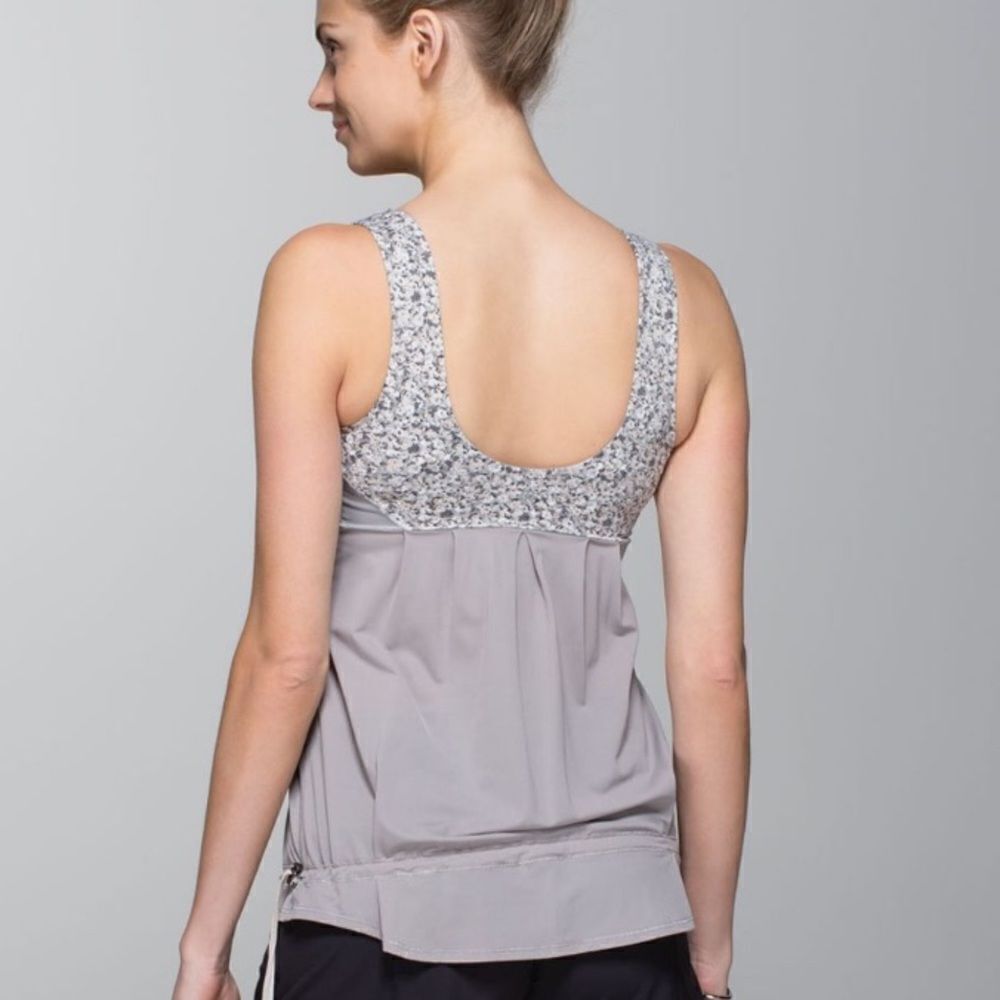 LULULEMON Floral Elevate Tank - Picture 2 of 9